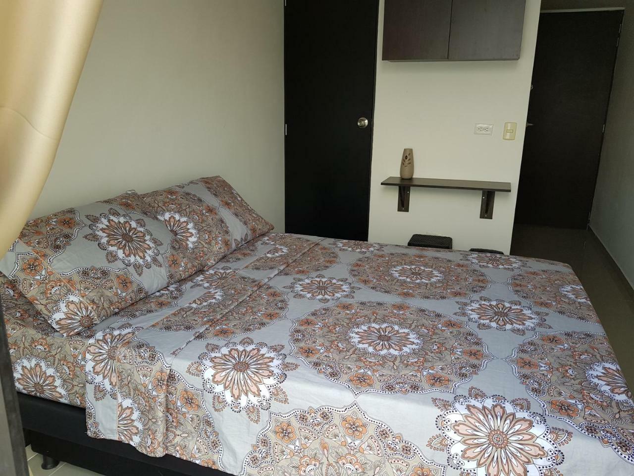 Apartasuites Medellin Los Molinos Buitenkant foto